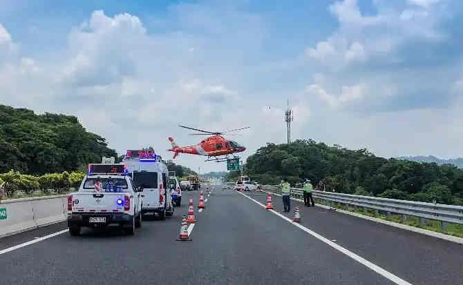 汉寿高速公路汽车救援案例